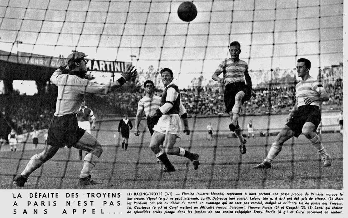 Ancien Fanion Football 1970 racing club de Strasbourg 40cm | UK