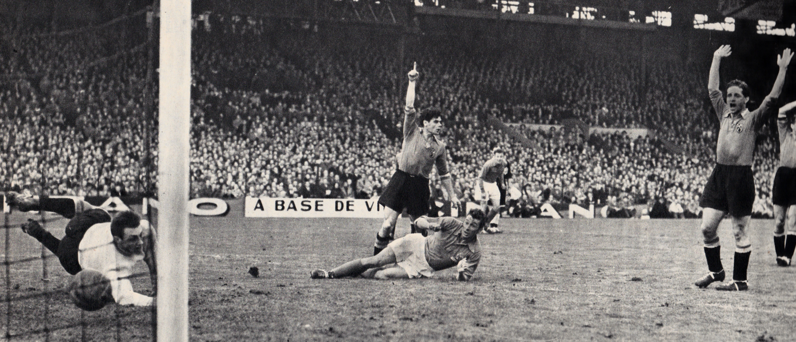 Ticket D'Entrée Match Belgique - France 1960 - Collector Sportif Vintage