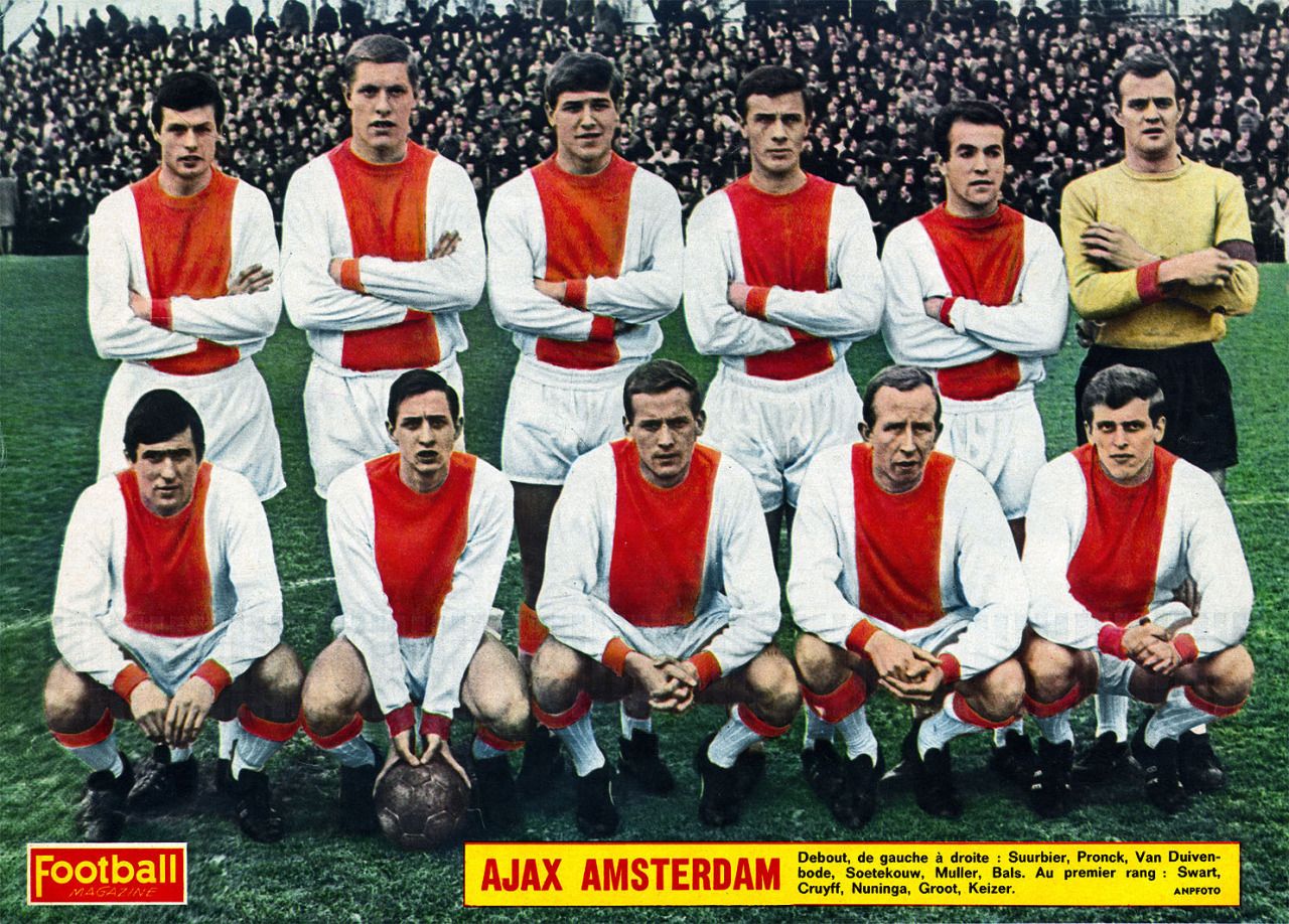 Casquette Vintage Ajax Amsterdam Années 90 - Marque Umbro, Rouge, Taille Unique - Occasion Rare Pour Supporters